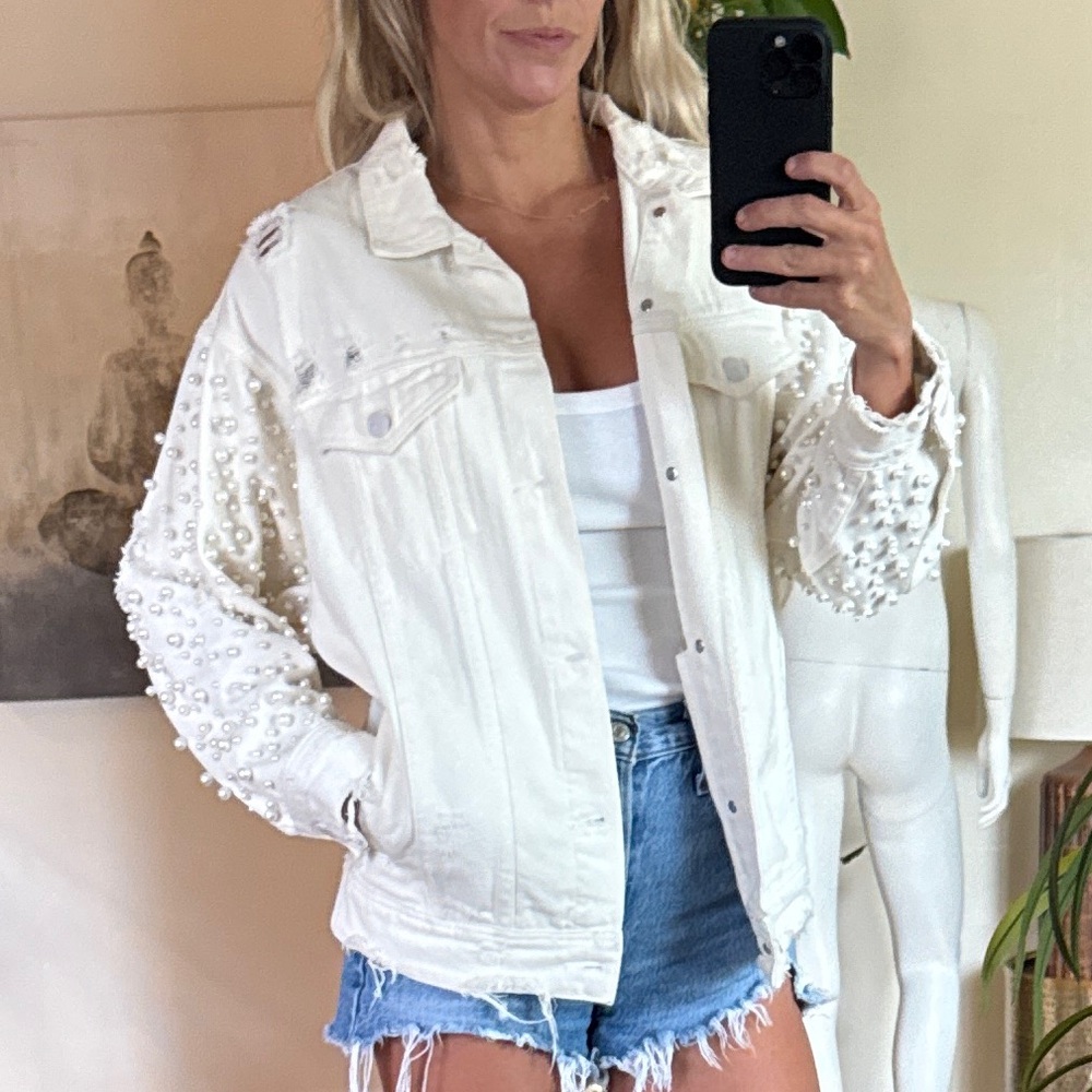 Gorgeous Sunset + Spring Pearl Embellished White Denim Jacket NWOT
